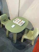 Muebles moldeados Roto de plástico mesa de aprendizaje y silla soporte de estallido pulido personalizado
