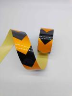 la bande réfléchie de  High Visibility Material pour des camions de remorques trafiquent le matériel adhésif