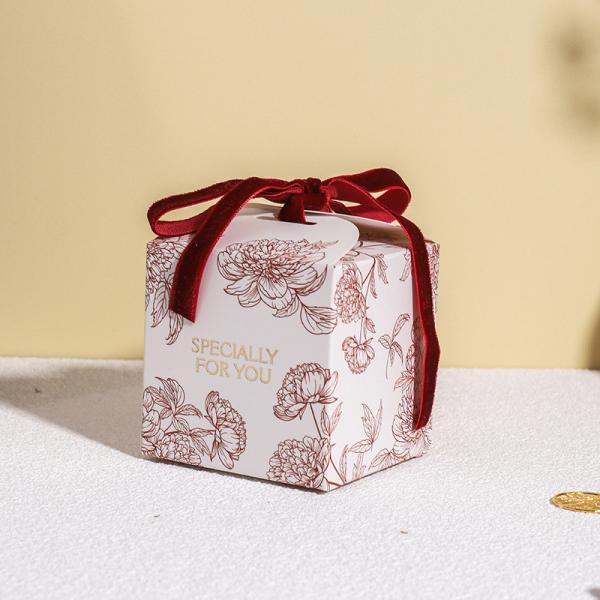 Gravnre Printing Customized Kraft Paper Gift Bags for Gift Craft Packaging