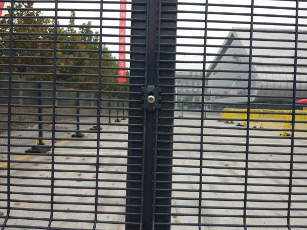 Tipo do cargo de Anti Climb Square da cerca de segurança de Grey Clear View 358