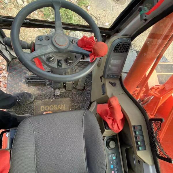 DH150W-7 Used Doosan Excavator Hydraulic Wheeled Excavator 15T 0.57m3