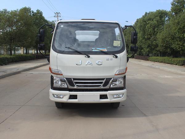 Jianghuai Junling Runzhi Star 4x2 Liquid Supply Car