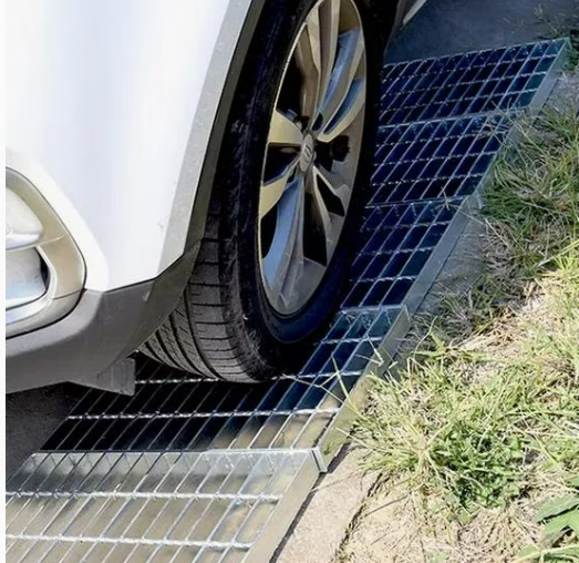 Hot-Dip Galvanized Steel Grating with High Strength and Corrosion Resistance for Construction