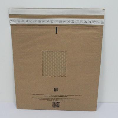 Elegant Custom Biodegradable Mailers 15x20cm Embossed Recycled Kraft Mailers