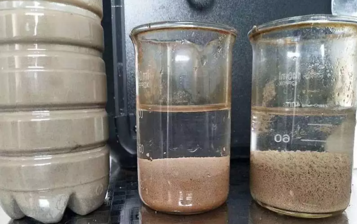 Purity 98% Ferric Sulphate Powder Yellow Brown For Municipal Water Treatment