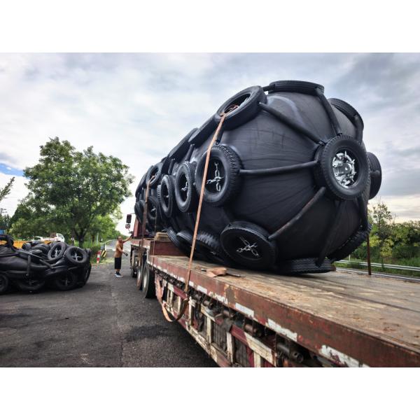 Protégez votre quai avec des défenses de quai : excellente absorption des chocs et pression de gonflage de 50 kPa