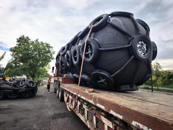 Natual Rubber Marine Rubber Fender with Inflation Pressure of 50KPa and 80KPa