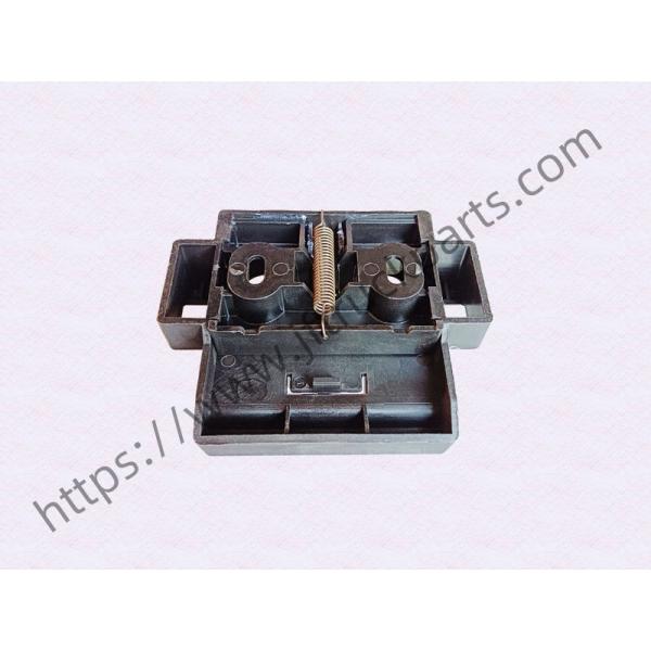 Замок передней радиаторной маски Assy 810W61140-6006 для запасных частей SITRAK HOWO C7H T5G