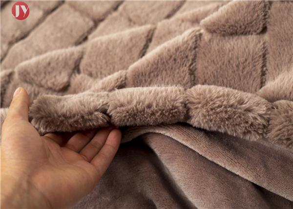Soft Warm Faux Animal Fur Blanket Throw Classic square jacquard Polyester mink Faux Fur Throw beige