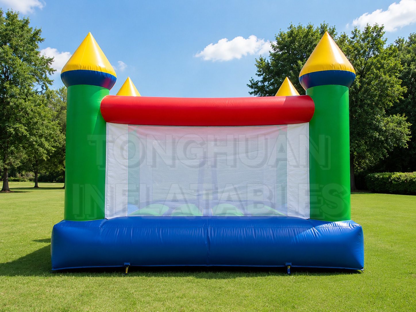 Large Outdoor Inflatable Castle Bouncer for Children Parties Family Events Play Centers and Rentals Use