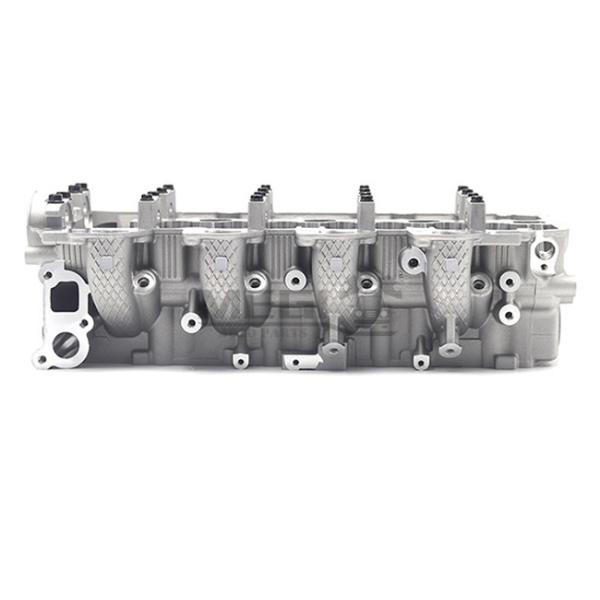 MITSUBISHI 1005B453 1005A560 Car Cylinder Head 1005B452