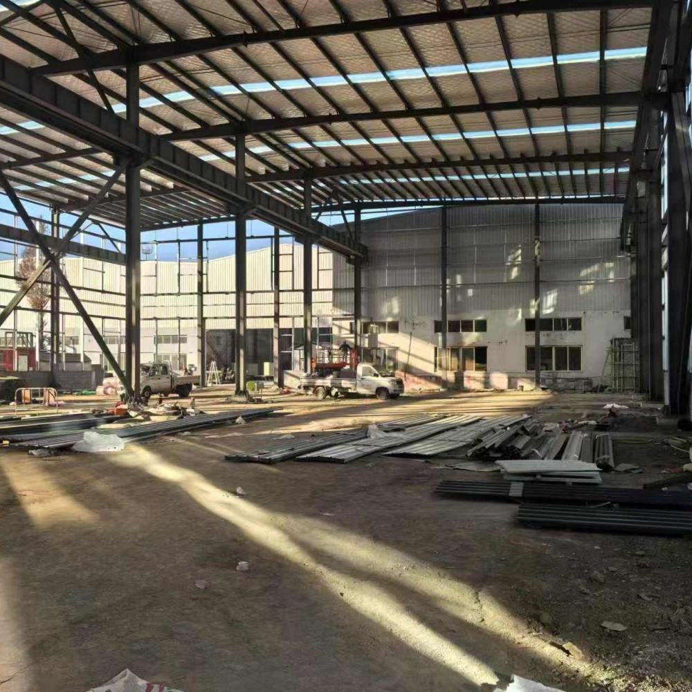 Prefabricated Structural Steel Column Components For Large Span Steel Structures Customizable Color & Galvanized Surface