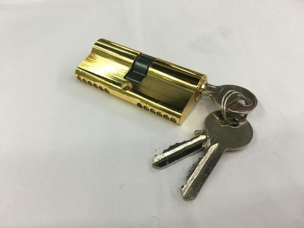 70mm Double Zinc Cylinder with 3 iron normal keys Surface finish GP