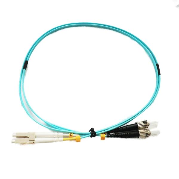 OM3 Assemblage de câbles à fibres optiques -20°C à +70°C Température Jumpers ou patchcords à fibres optiques