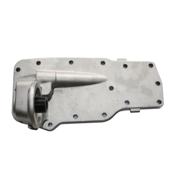 QSB6.7 ISBE Auto Parts Oil Filter Head 3965152 5289557 3957149 3955034 For Excavator