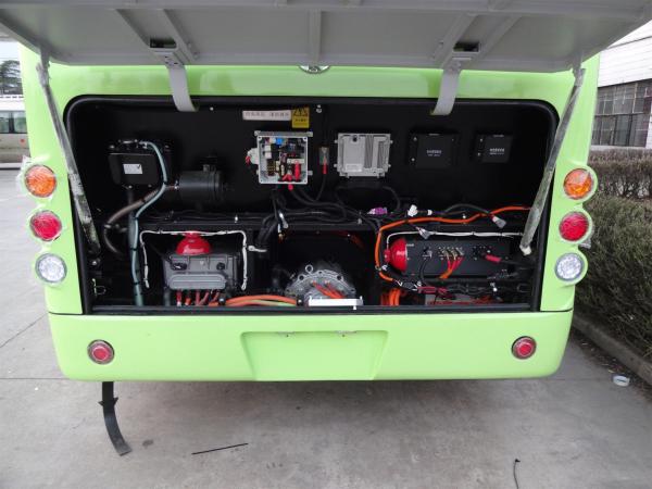 8.05 Meter Length Electric Passenger Bus , Tourist 24 Passenger Mini Bus G Type