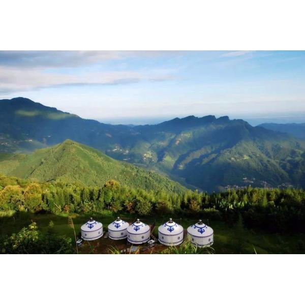 Anti - Water 8m Diameter Luxury Yurt Homes With 80km / H Wind Loading Capacity