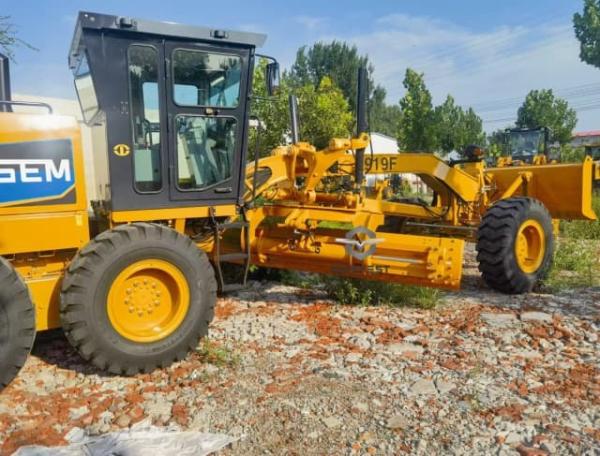 SEM 920F Motor Grader with 147kW Shangchai engine Hot Sale in Angola