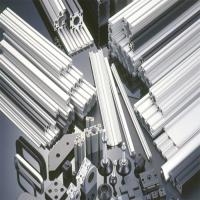 rail de 60m/s Max Wind Load Aluminium Profile pour le système de support de panneau solaire