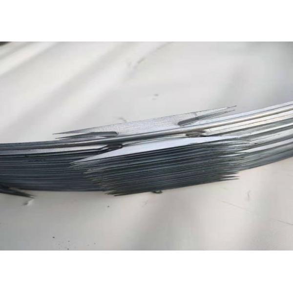 Single Coil Spiral CBT 65 Razor Wire For Concertina Coil Fencing , Long Life