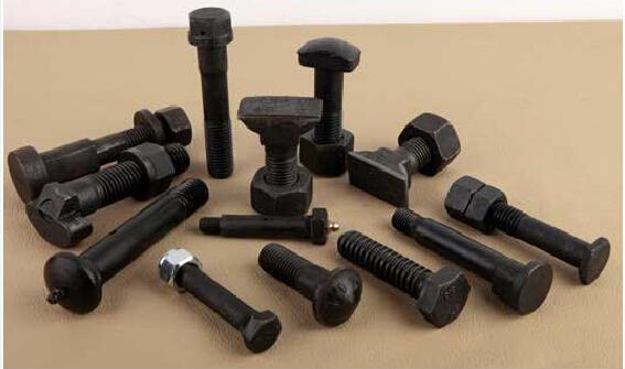 Boulons de voie ovales de cou de tête ferroviaire de bouton, Q235 boulon noir de la catégorie 4,6 en acier