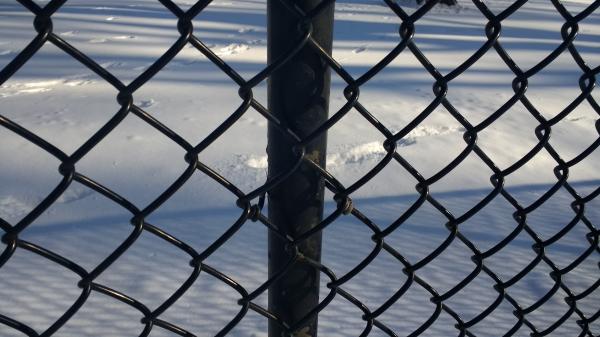 Chain wire Fence for sale 65MM X 65MM X 4.00MM black powder  coated