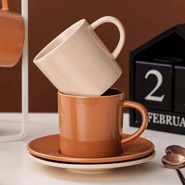 Специализированная 250 мл коричневая роскошная европейская фарфоровая чашка для кофе для деловых подарков