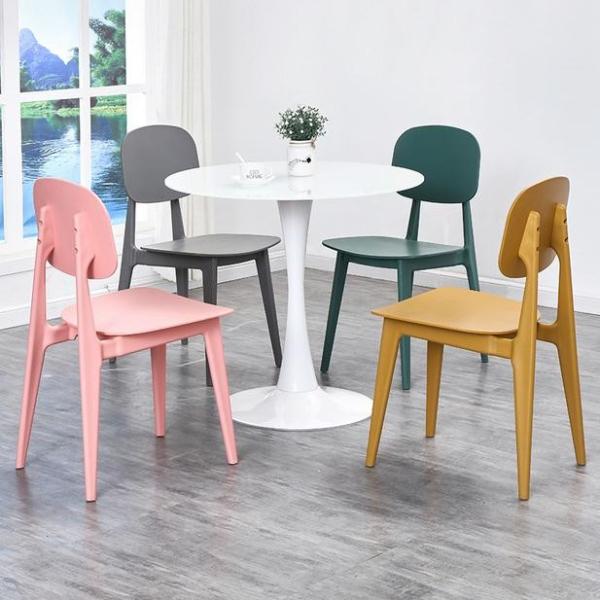 Simple creative negotiation table wooden lacquer round table Nordic coffee table household table