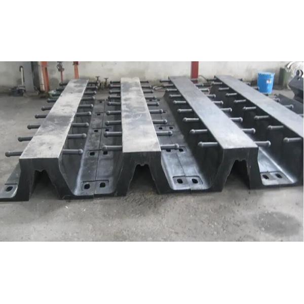 Black/Grey Rubber Ladder H400 Type Cell Corner for Marine Ship Boat Pier Protection