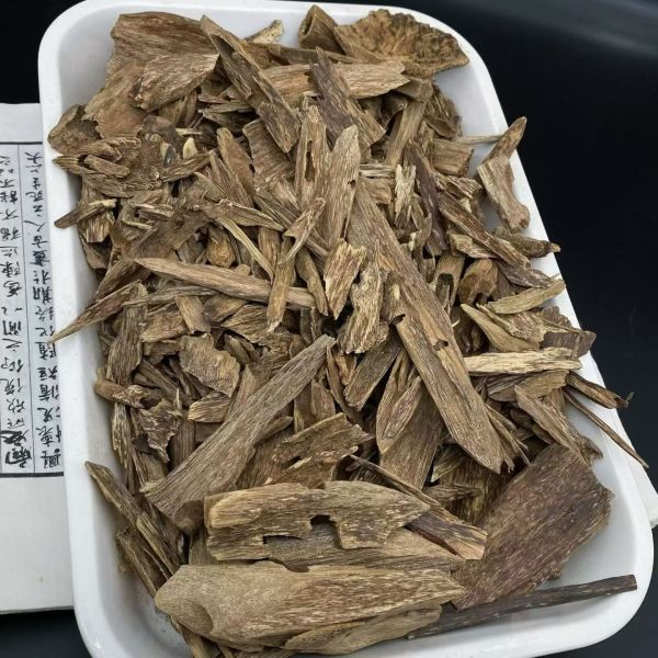 Natural OUD Agarwood resin with rich fragrance perfect for in luxury perfumery incense and traditional aromatic products