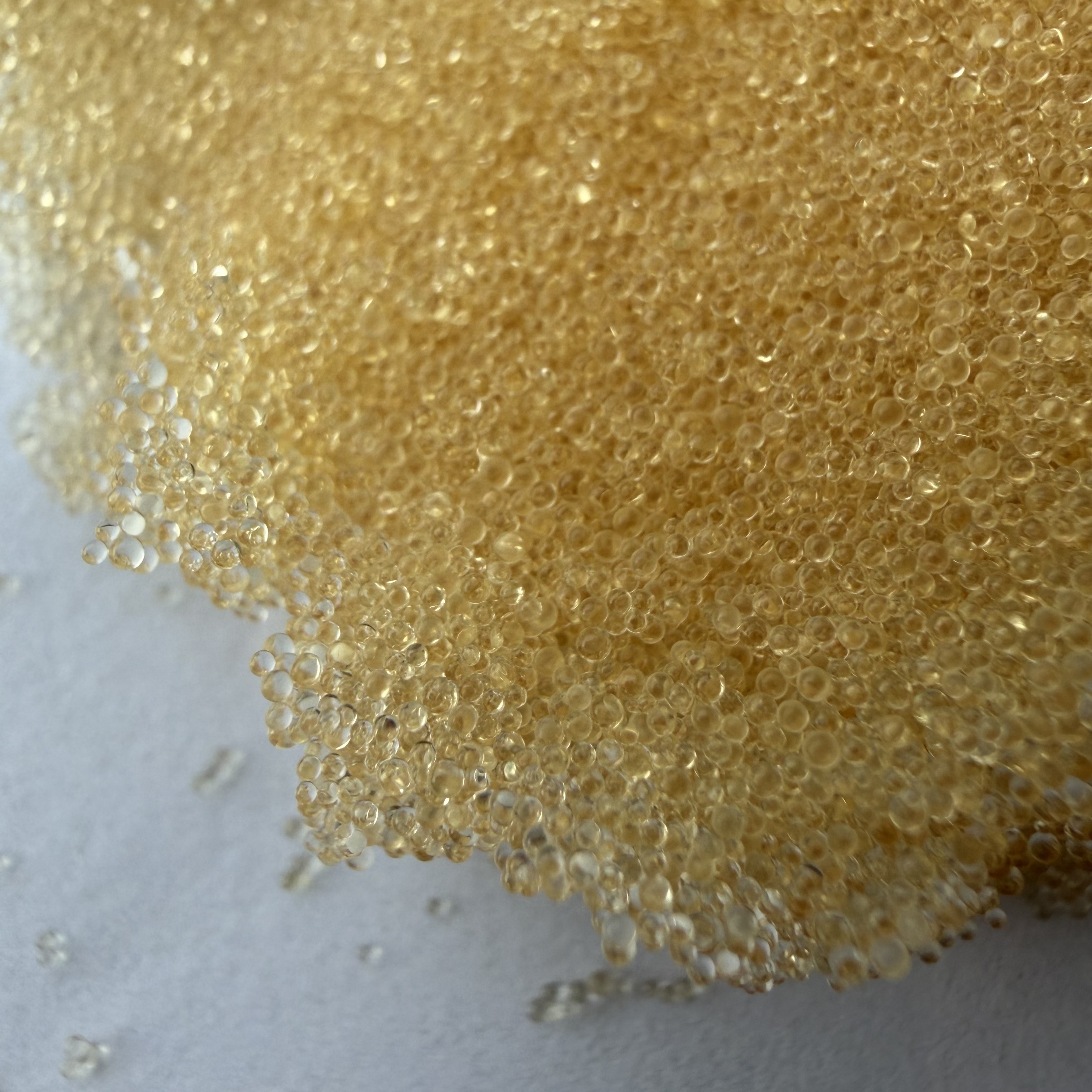 YZ001 Gel Strong Acid Cation Exchange Resin for Power Condensate / Semiconductor Ultrapure Water