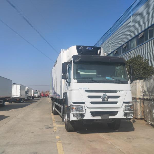 HOWO Carrier Frozen Meat Transport Refrigerated Freezer Van 16ton Capacity Refrigerator Van Truck