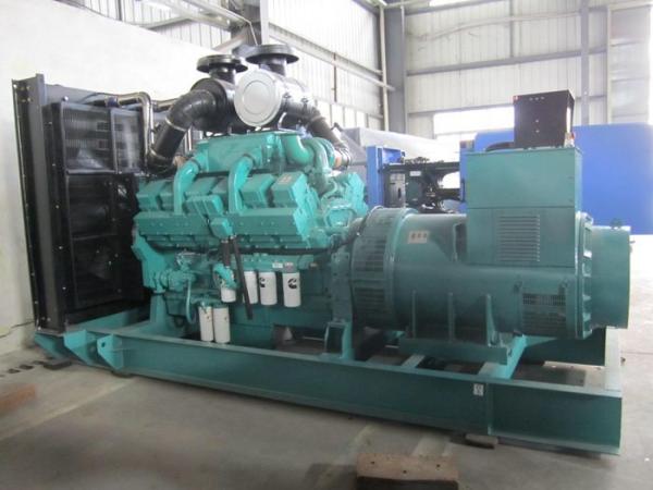 Water Cooled Cummins Diesel Genset 600KW / 750KVA With EFC Speed Governor