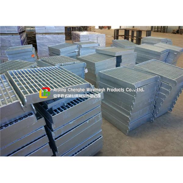 Gardens / Airport Galvanised Floor Grating , Metal Driveway Drainage Grates