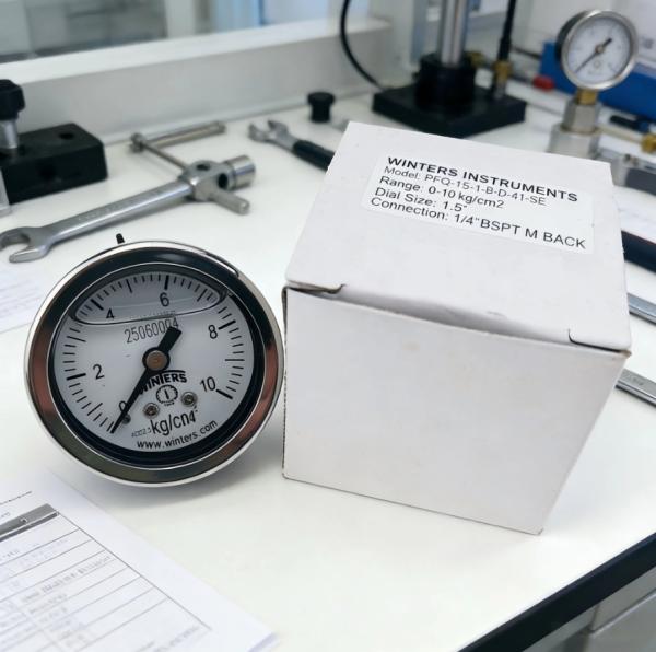 WINTERS PFP-40 Stainless Steel Construction IP65 Protection Pressure Gauge with 5-Year Warranty for Industrial Applications