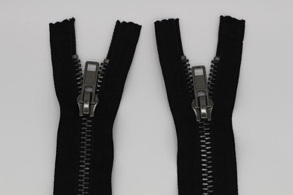 Black Separating Zipper For Jeans / Pants  , 22 Inch Chunky Open Ended Zips