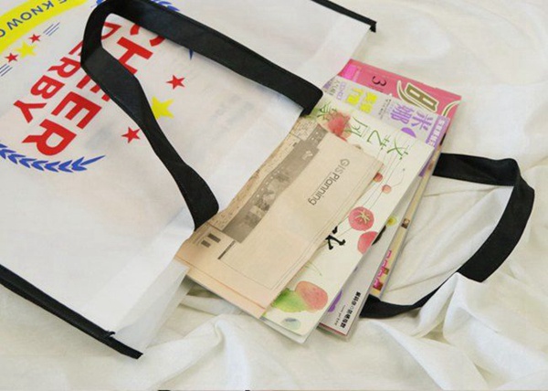 Сумка Тоте 80 ГСМ Эко дружелюбная Ресиклабле, не сплетенное печатание шелковой ширмы цвета сумок Тоте