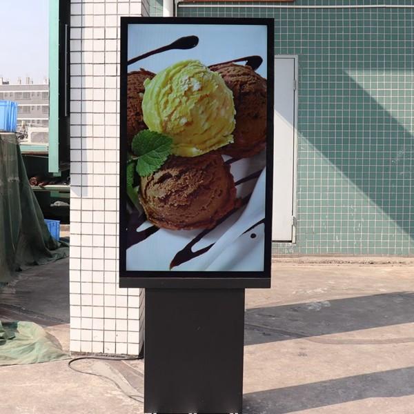 49inch iluminou a movimentação exterior através da placa do menu para a venda fora dos restaurantes emendou 2 telas