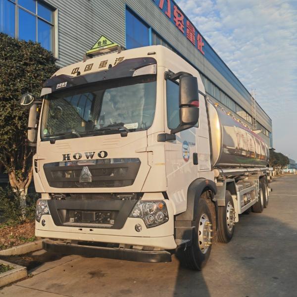 Sinotruk HOWO Fuel Tanker Truck 12 Wheel 20000L Aluminum Alloy Fuel Transport Truck