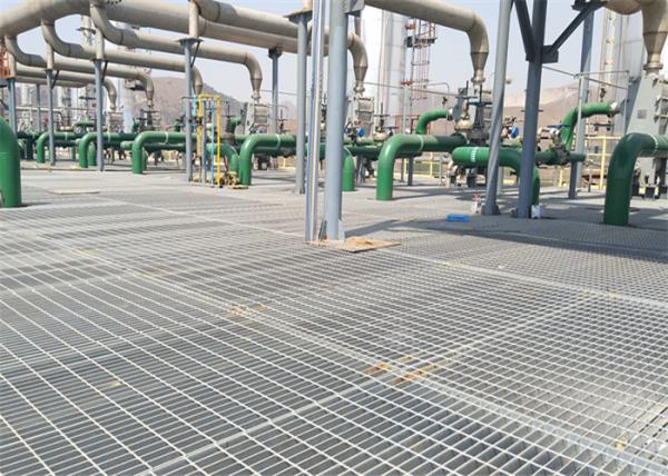 Chemical Platform Industrial Steel Grating / Hot Dip Galvanized Grating