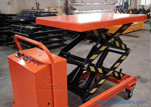 A parte superior da Longo-tabela da plataforma giratória Pé-operou a alimentação de DC móvel de tabelas de elevador 750kg 230mm semi elétrica