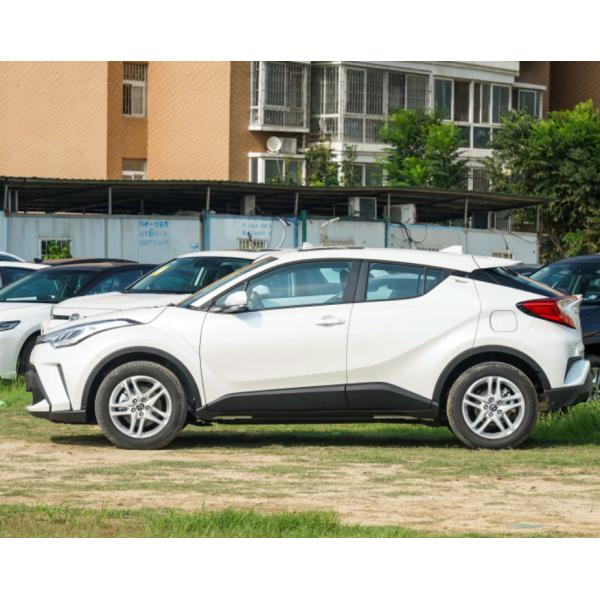 Популярные подержанные автомобили водя бензина черноты версии 2.0L 5seats SUV Тойота C-HR 2022