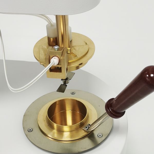 Fully Automatic Closed Cup Flash Point Testing Equipment GLO-BS9000 Sealed Testing Environment Precise Temperature Control Astm
