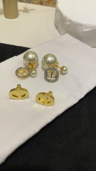 Simple golden women earrings.CD Alphabet Earrings 10mm Pearl Accents