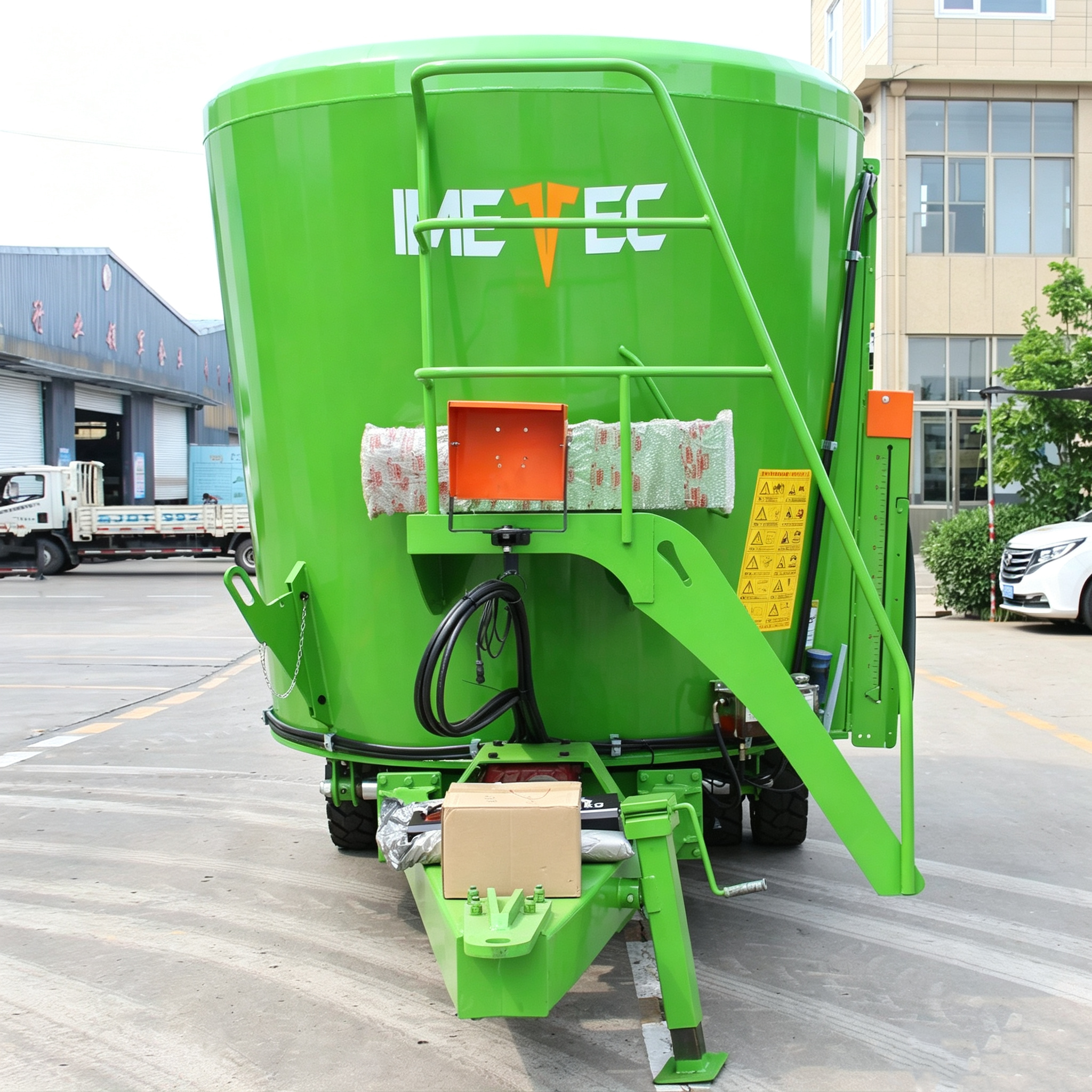 2cm-8cm Towed Self Propelled Tmr Feed Wagon Mixer Adjustable