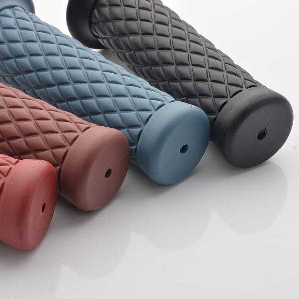 Replace/Repair Purpose Customized 22mm PVC Rubber Retro Motorcycle Handlebar Grips