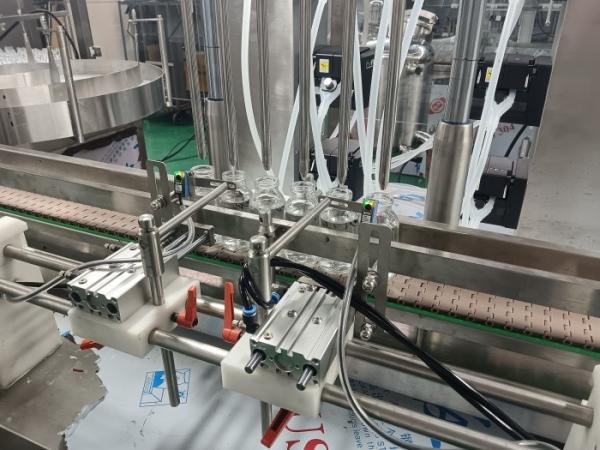 30～500mlバイアル用製薬充填機 - 自動、高効率、ピストンポンプによるカスタマイズ可能
