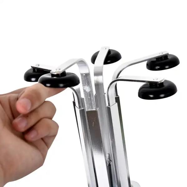 Алюминиевый вращающийся вертикальный ликерораспределитель 6 бутылки используется в баре