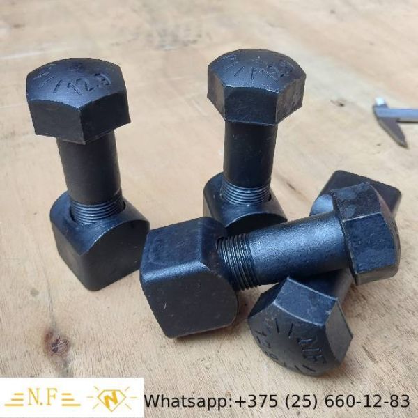 Grade 8.8 Black Hex Stainless Steel Bolts and Nuts No. 303-9441 Hex Bolt for Excavator