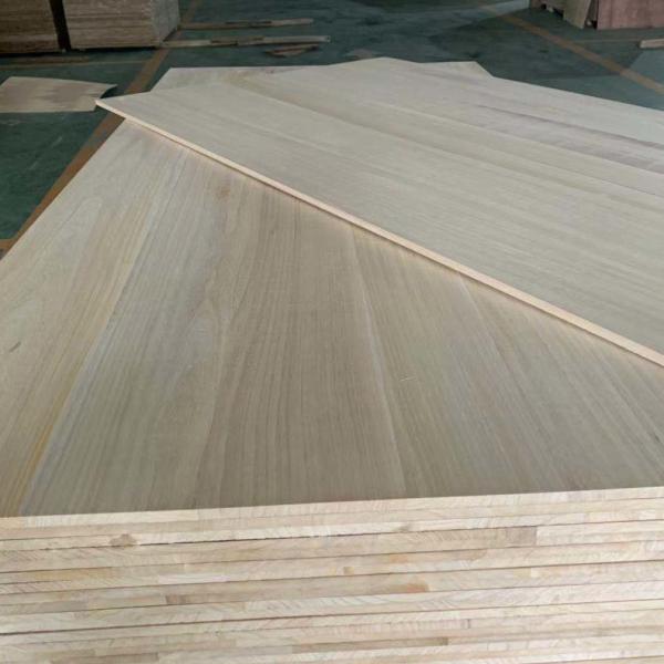 Capacité de solution du projet en Australie Kiri Boards de bois avec une densité de 280 à 320 kg/CBM